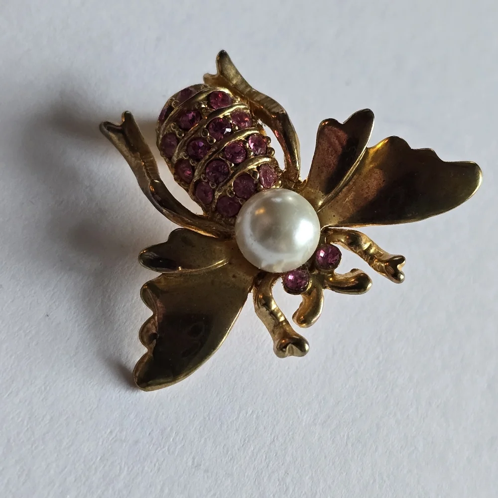Vintage Bee Brooch Bumble Pink Rhinestones Faux Pearl Gold Tone bug